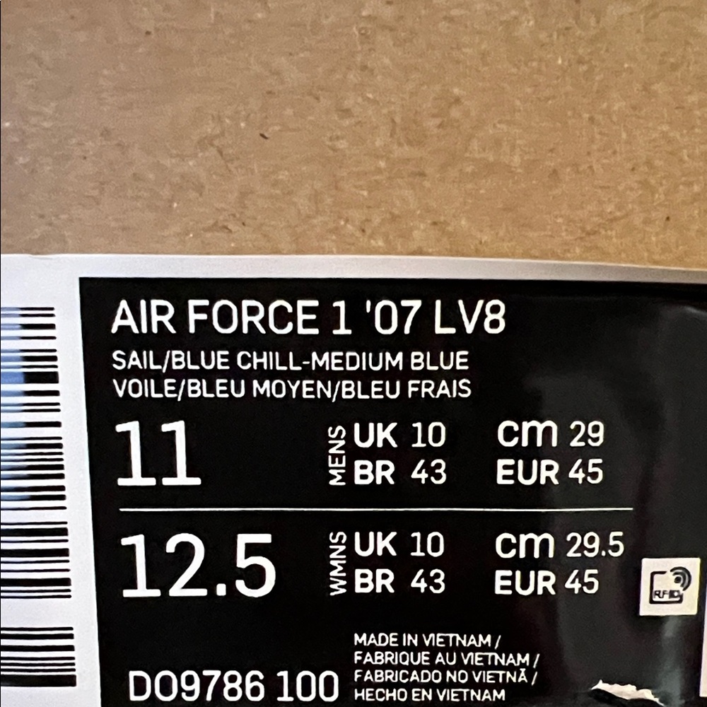Nike Air Force 1 ‘07 LV8 - Picture 5 of 5